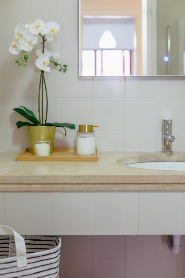 Elegant 3 Bedroom Apt - City Centre - Garage - Metro Lisboa Екстериор снимка