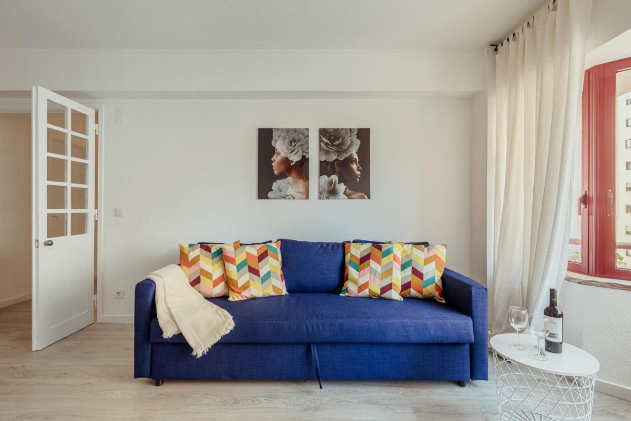 Elegant 3 Bedroom Apt - City Centre - Garage - Metro Lisboa Екстериор снимка
